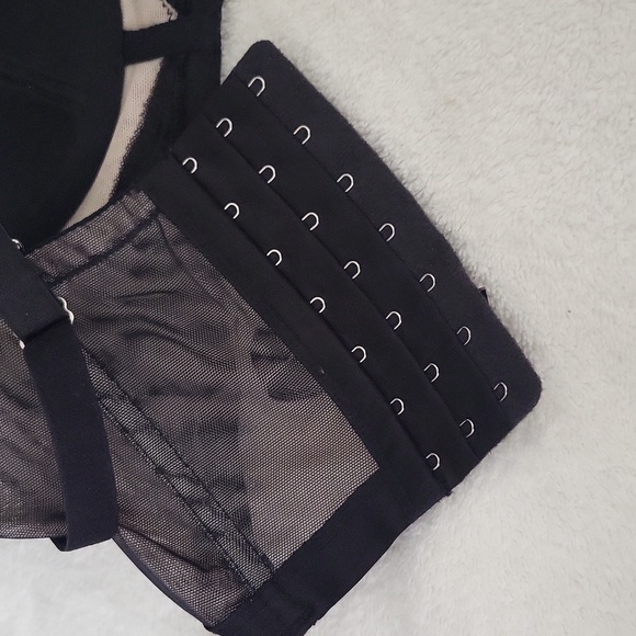 36 DD Victoria's Secret Very Sexy multiway Underwire bra - Picture 4 of 6